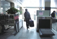 學校安檢機是一種常見的安全檢測設(shè)備